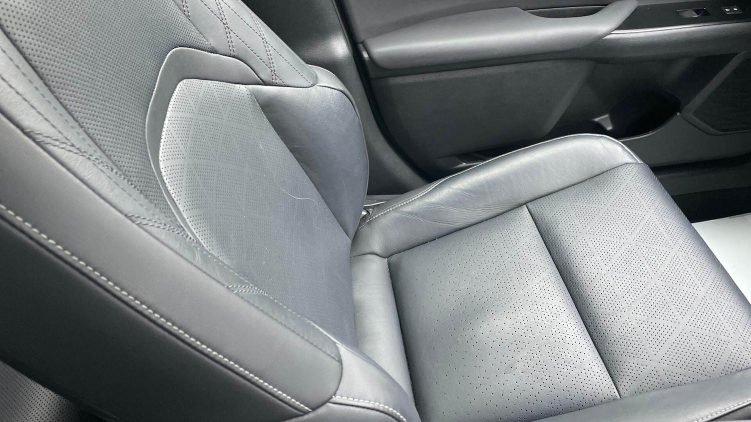 Used Lexus UX 2021 for sale - 77109149: Photo 48