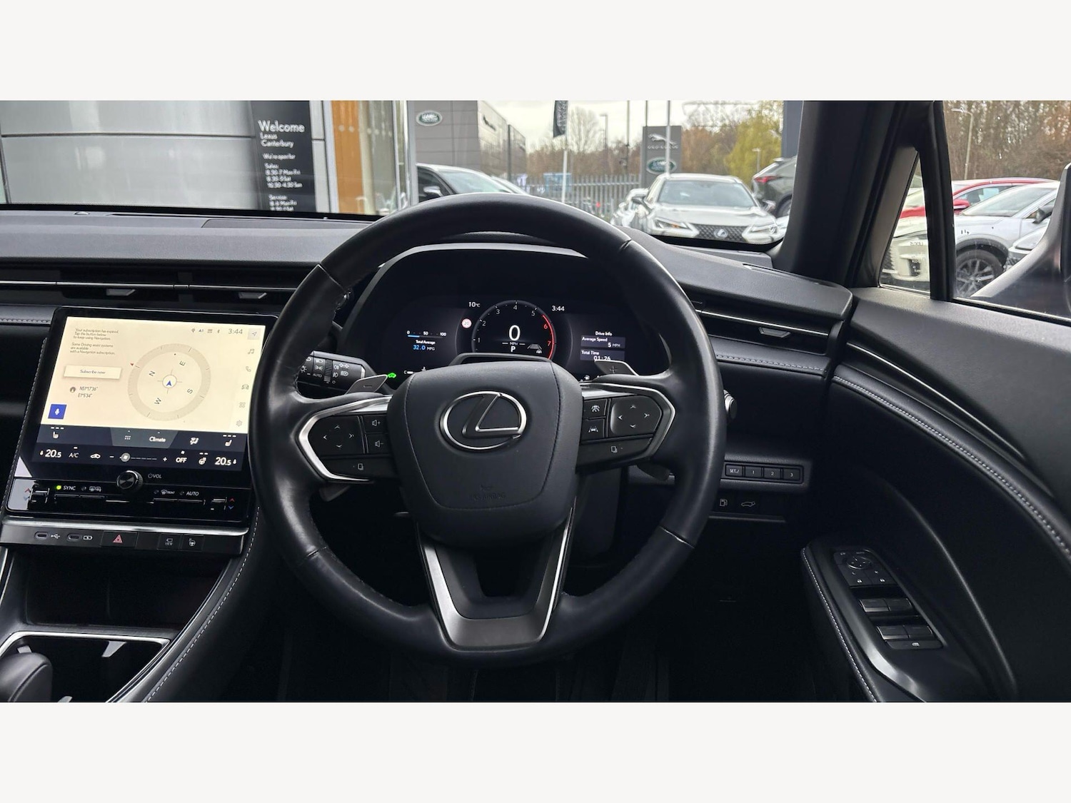 Used Lexus LBX 2024 for sale - 77939686: Photo 13