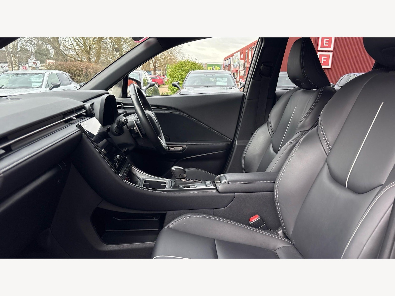 Used Lexus LBX 2024 for sale - 77939686: Photo 8