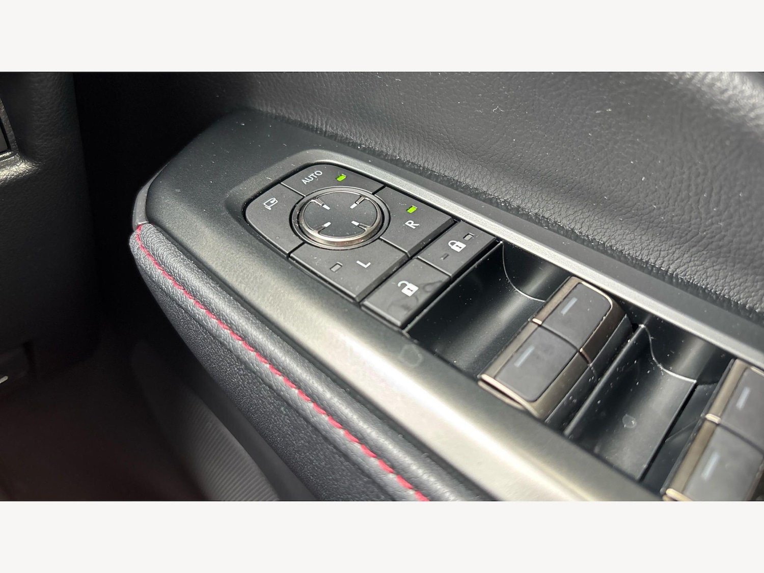 Used Lexus LBX 2025 for sale - 77882181: Photo 22