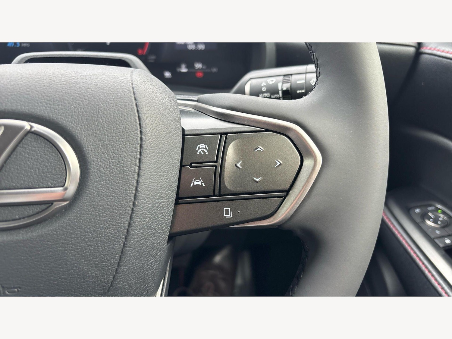 Used Lexus LBX 2025 for sale - 77882181: Photo 24