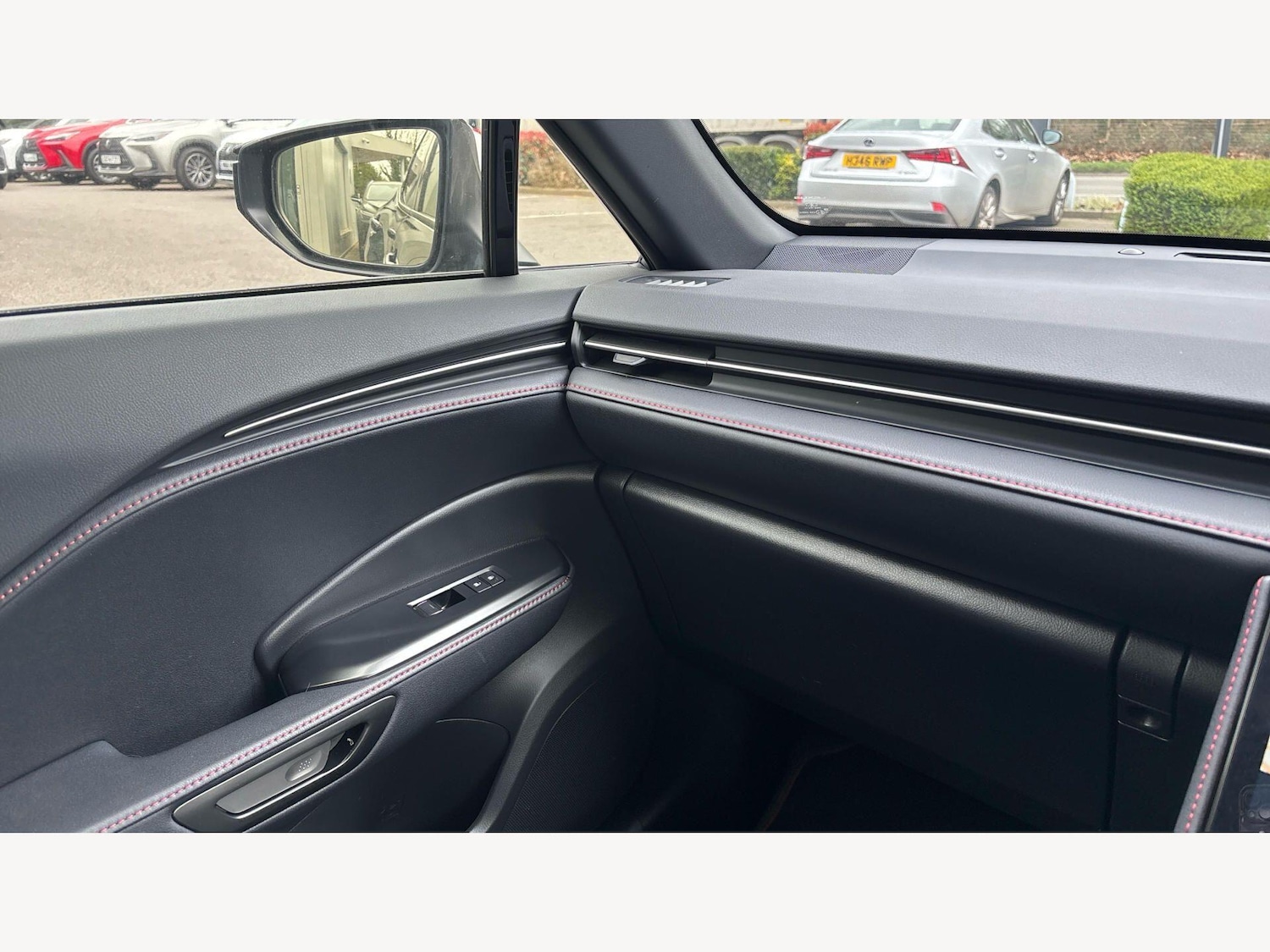 Used Lexus LBX 2025 for sale - 77882181: Photo 27