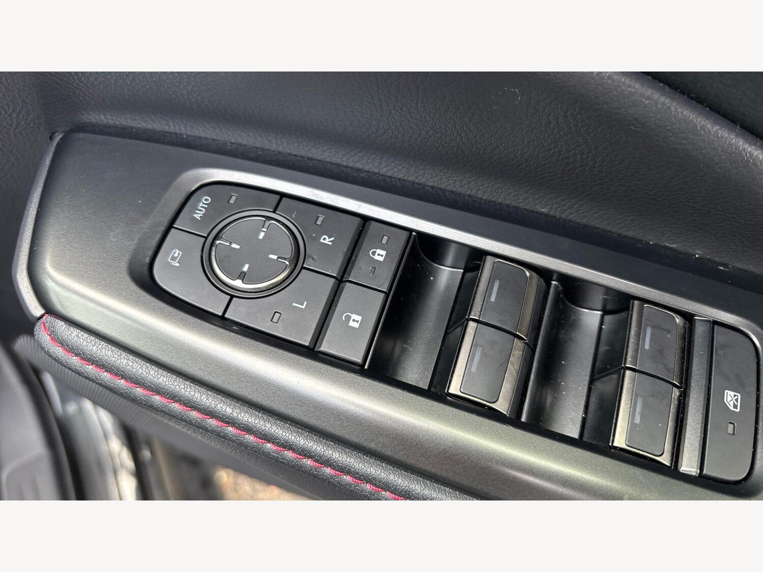 Used Lexus LBX 2025 for sale - 77412152: Photo 22