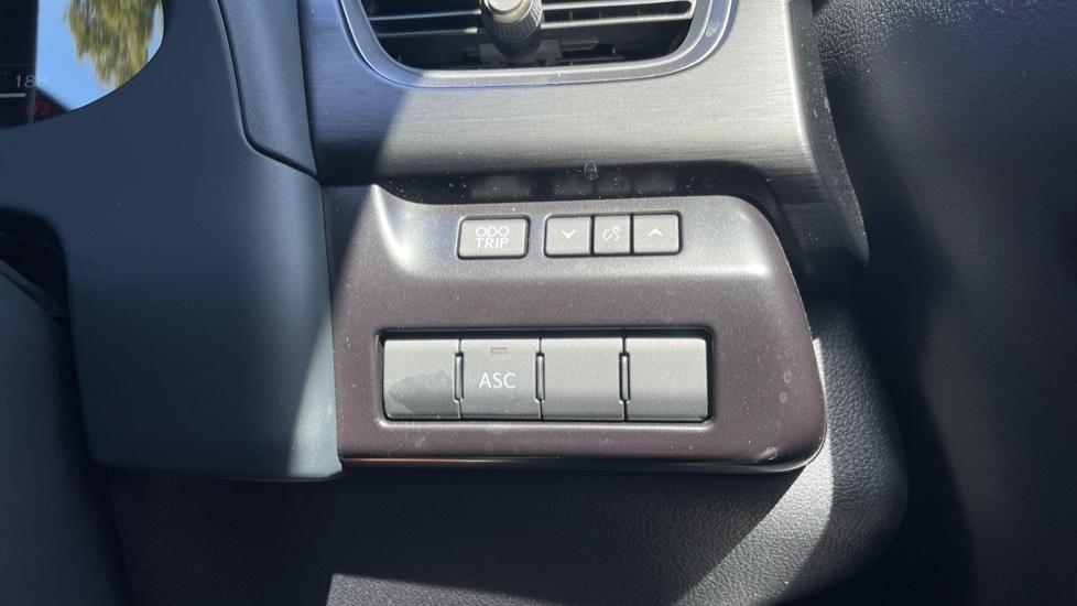 Used Lexus UX 2024 for sale - 77440310: Photo 31