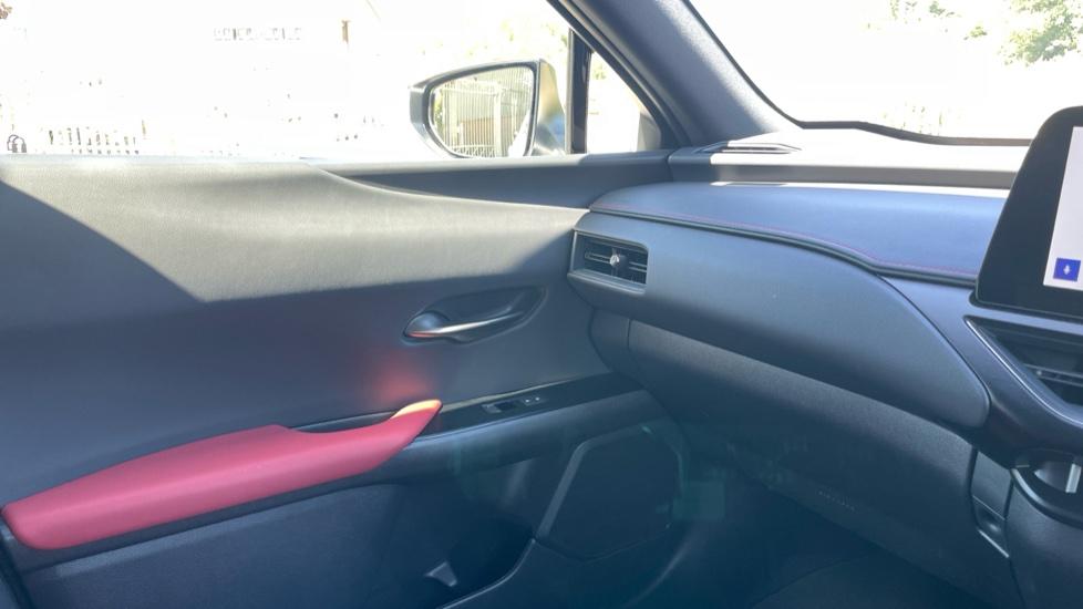 Used Lexus UX 2024 for sale - 77440310: Photo 42