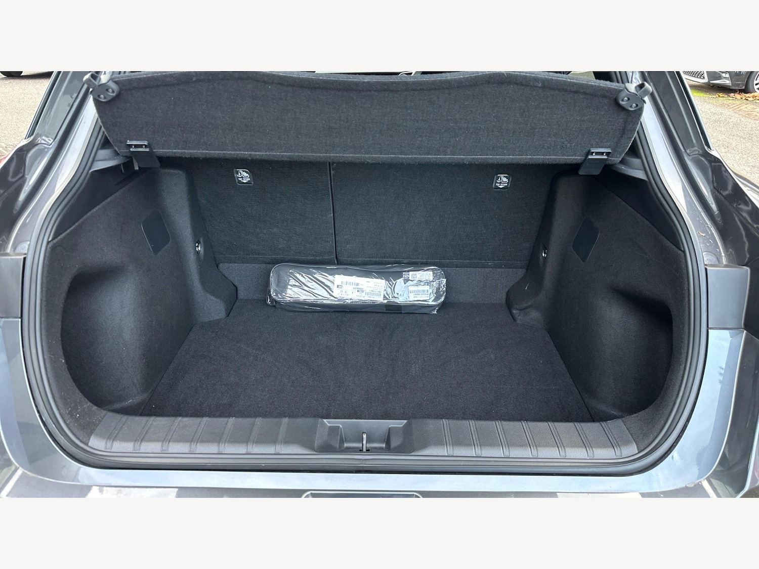 Used Lexus LBX 2024 for sale - 76918594: Photo 17