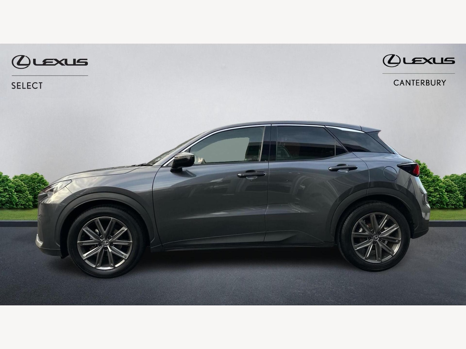 Used Lexus LBX 2024 for sale - 76918594: Photo 3