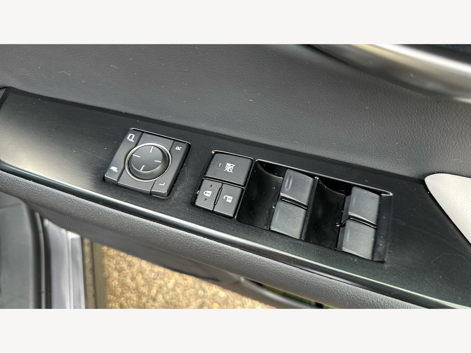 Used Lexus UX 2022 for sale - 76742444: Photo 25