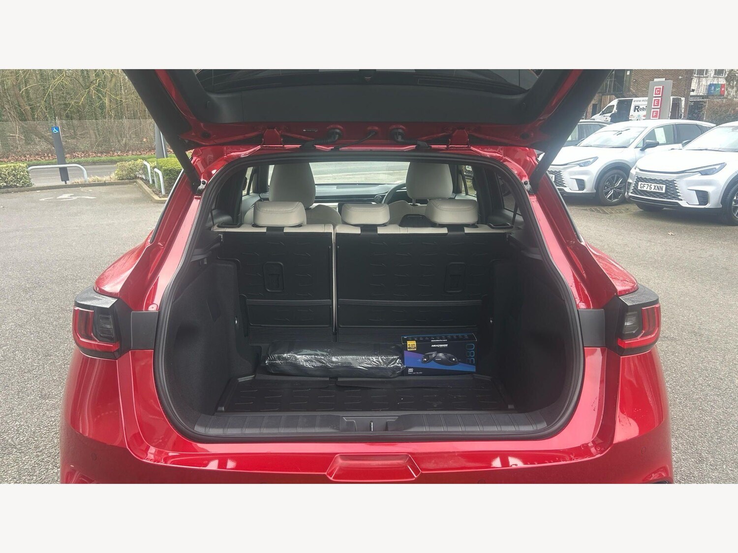 Used Lexus LBX for sale - 77683611: Photo 20