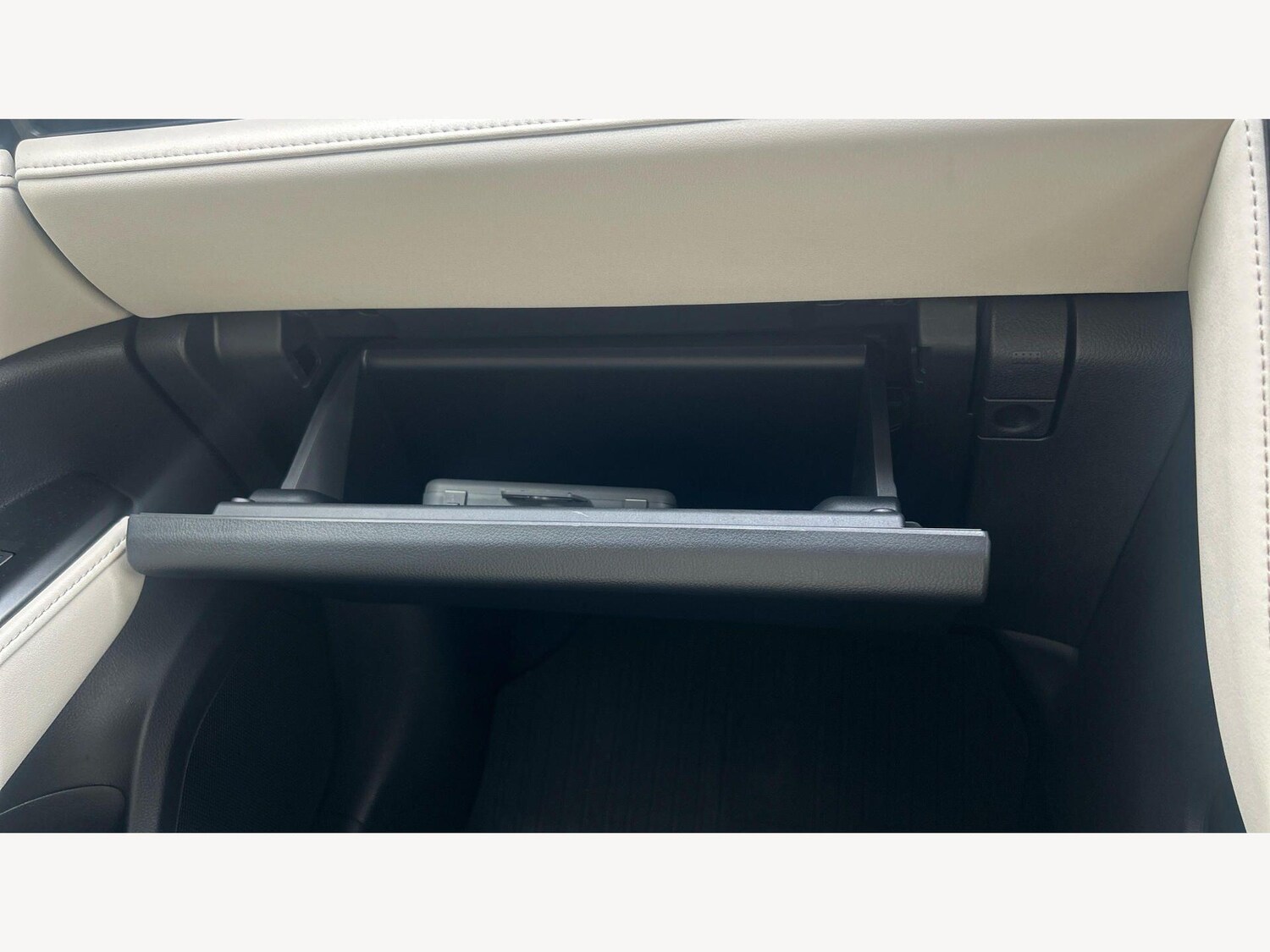 Used Lexus LBX for sale - 77683611: Photo 29