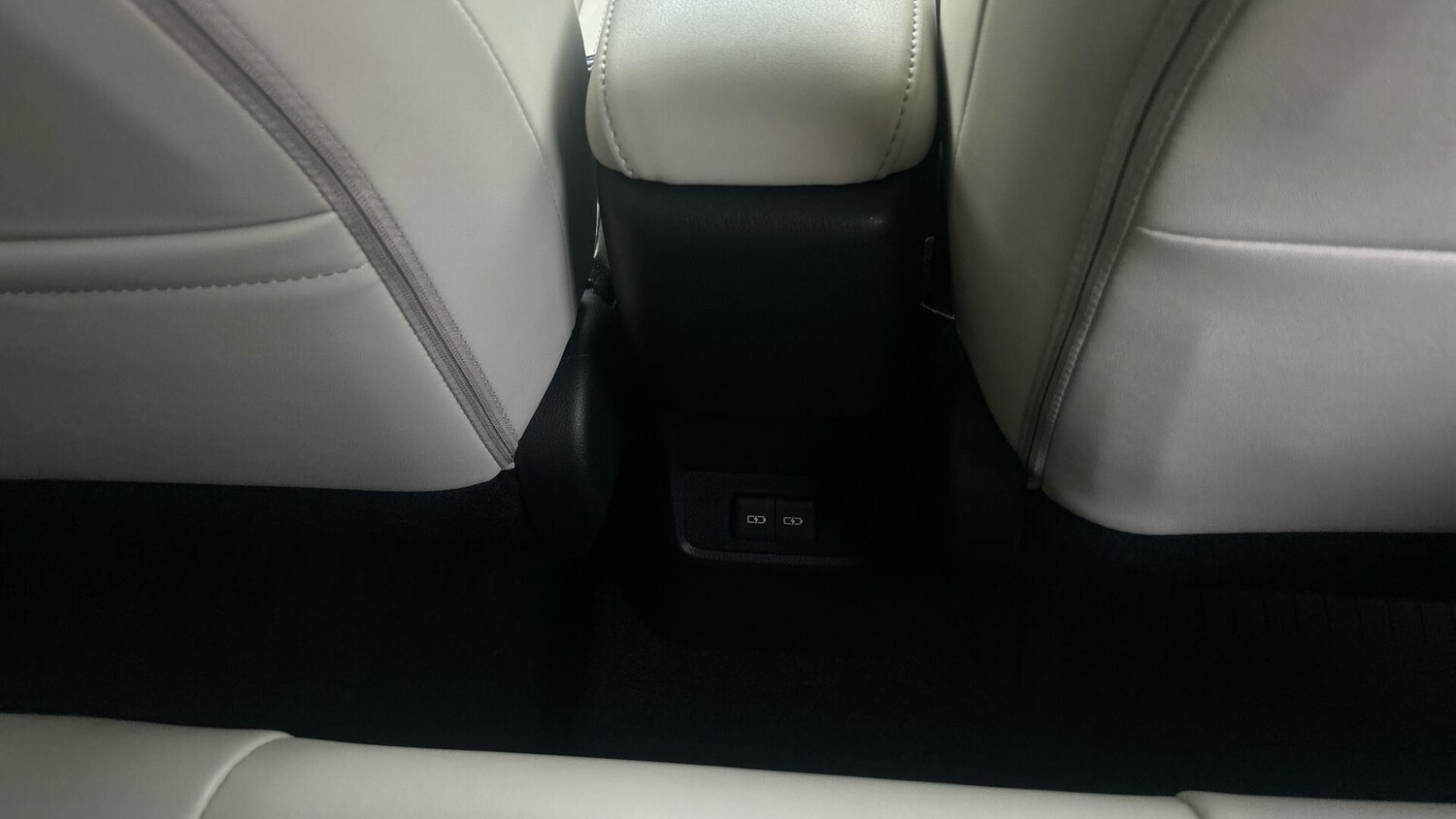 Used Lexus LBX for sale - 77683611: Photo 45