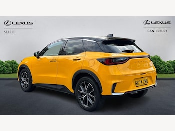 Used Lexus LBX 2024 for sale - 76073143: Photo 2