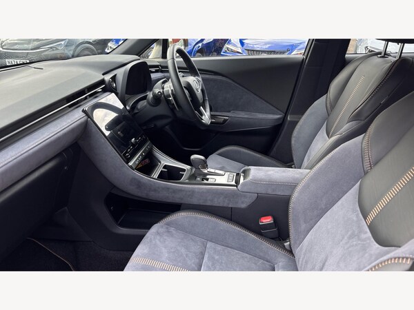Used Lexus LBX 2024 for sale - 76073143: Photo 8