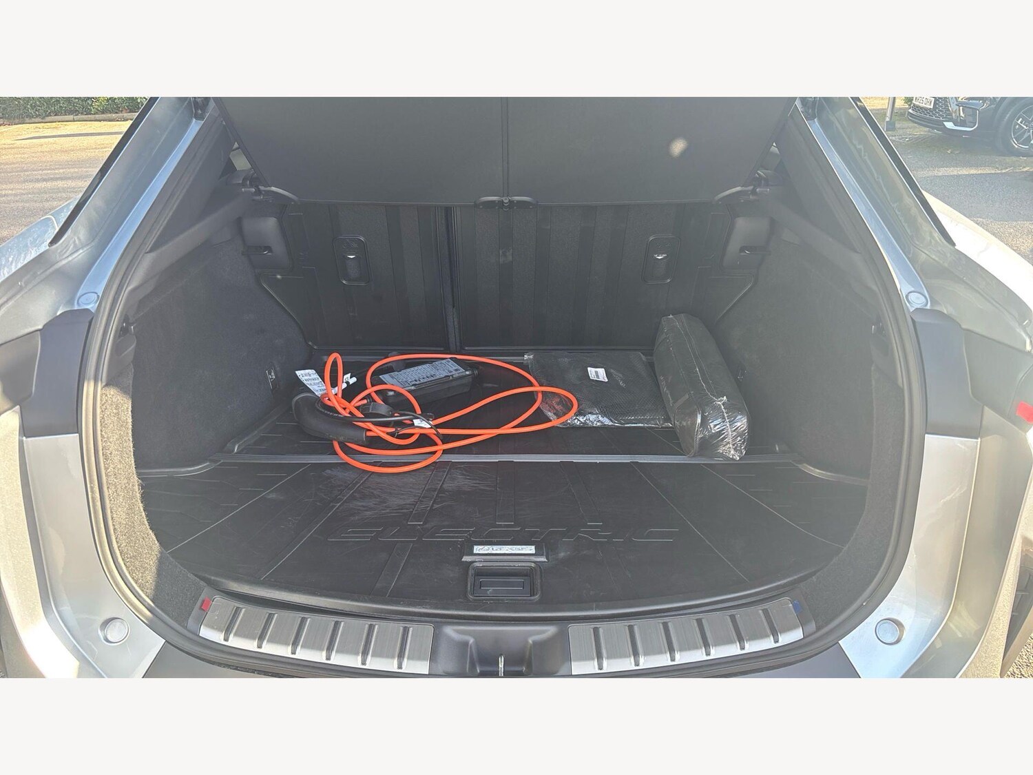 Used Lexus RZ 2024 for sale - 77683206: Photo 17