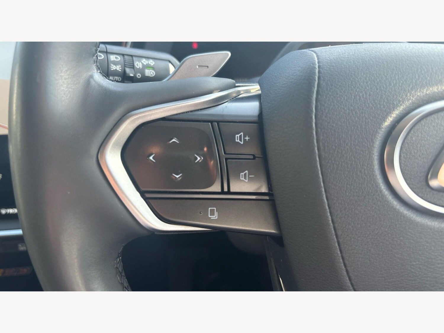 Used Lexus RZ 2024 for sale - 77683206: Photo 26