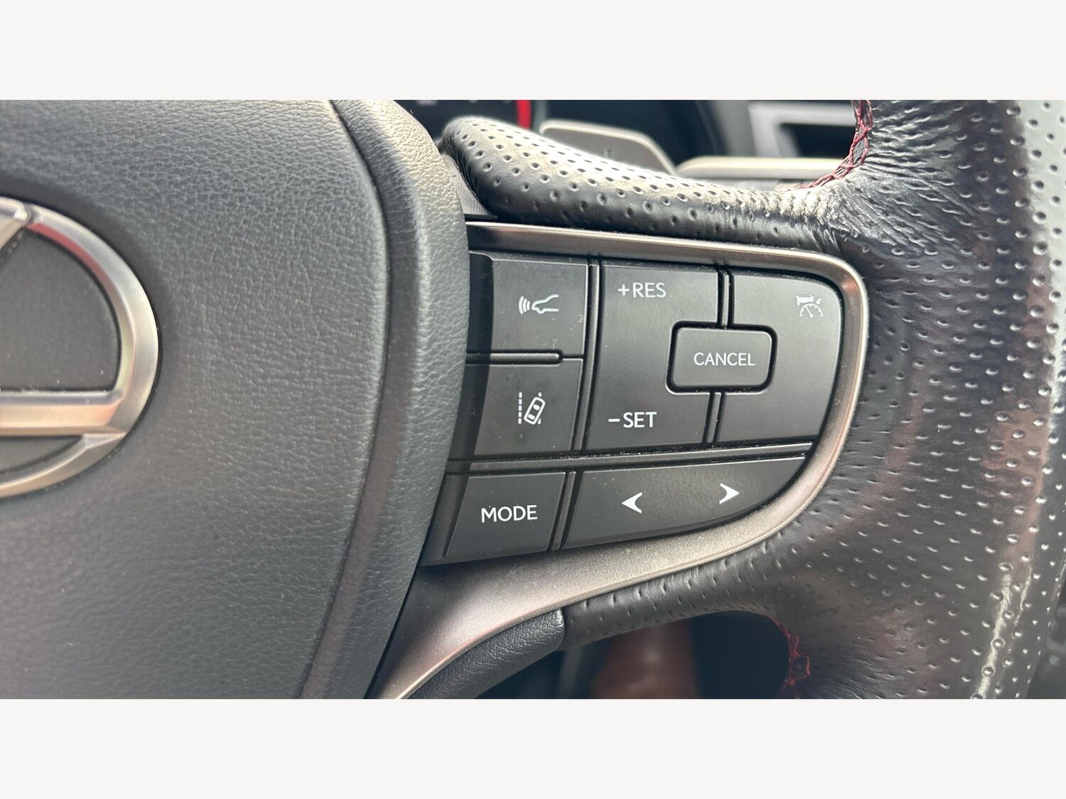 Used Lexus UX 2019 for sale - 76359889: Photo 27