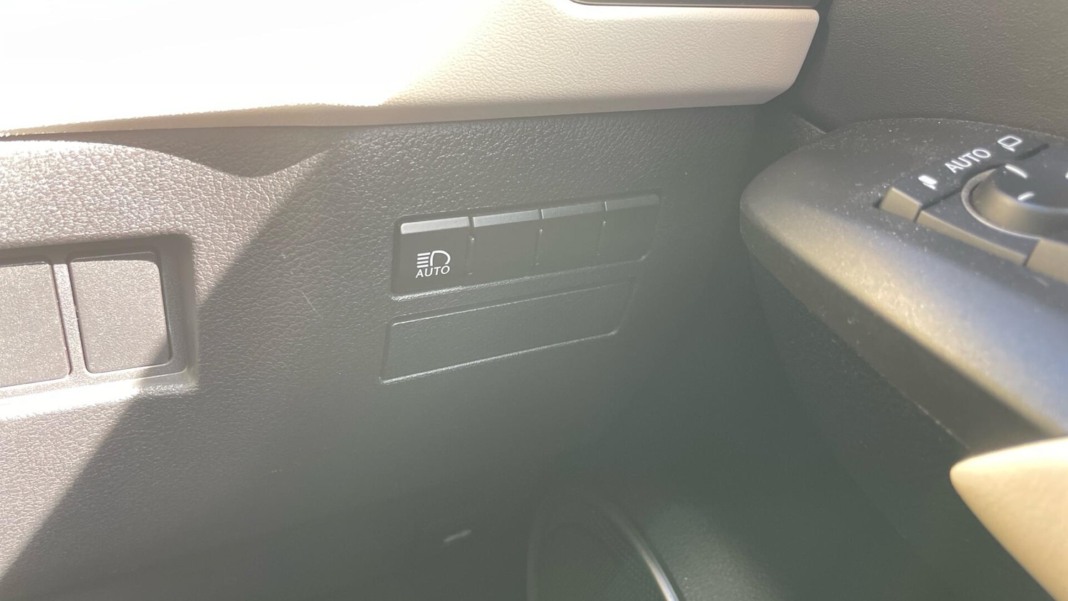 Used Lexus NX 2018 for sale - 76109380: Photo 27