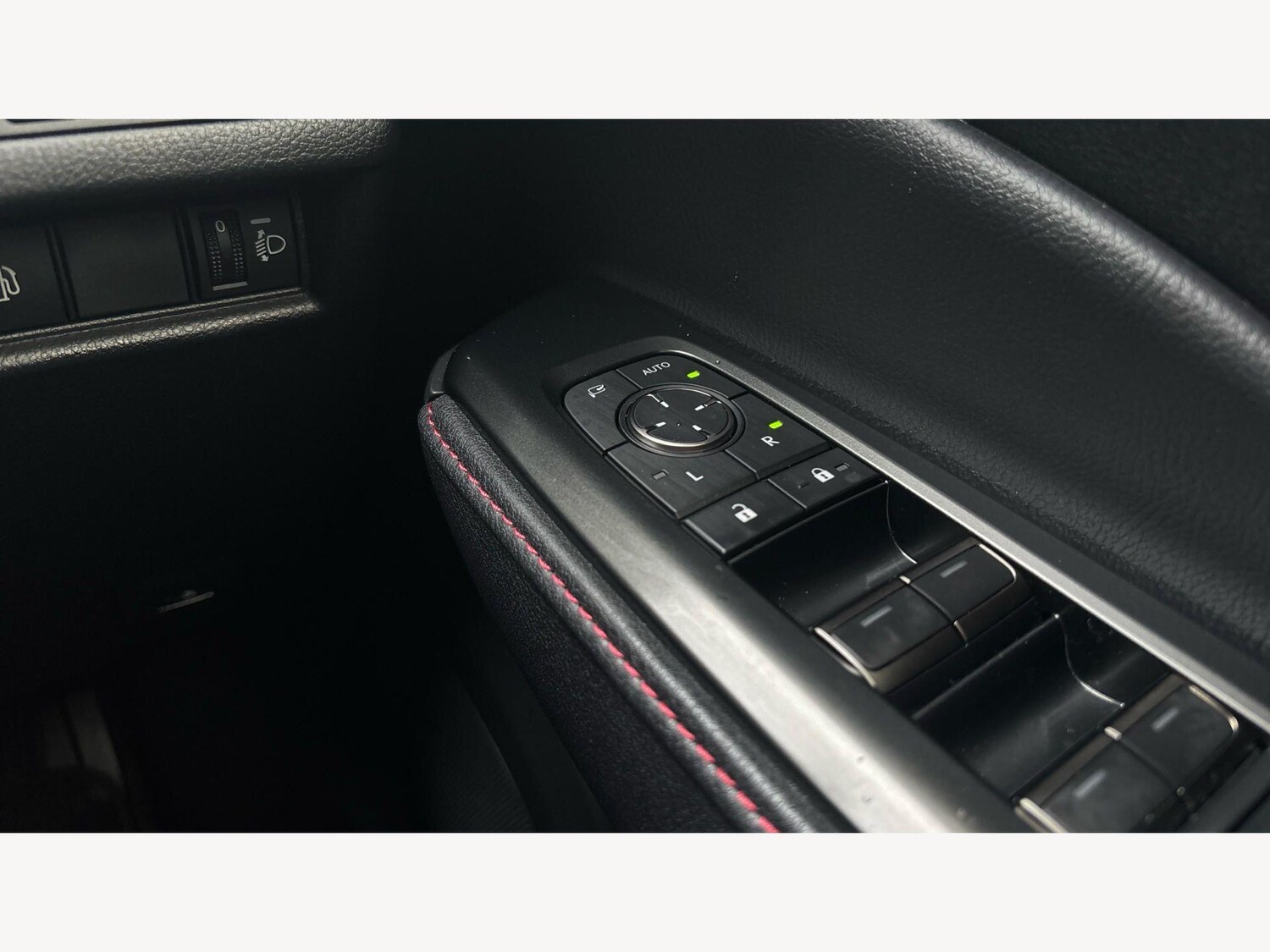 Used Lexus LBX for sale - 77658892: Photo 28