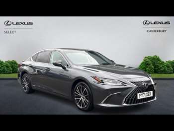 (71) - 2.5 300h Saloon 4dr Petrol Hybrid E-CVT Euro 6 (s/s) (218 ps)