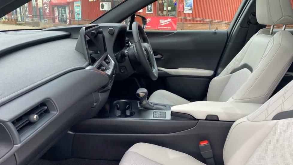 Used Lexus UX 2024 for sale - 77440953: Photo 6