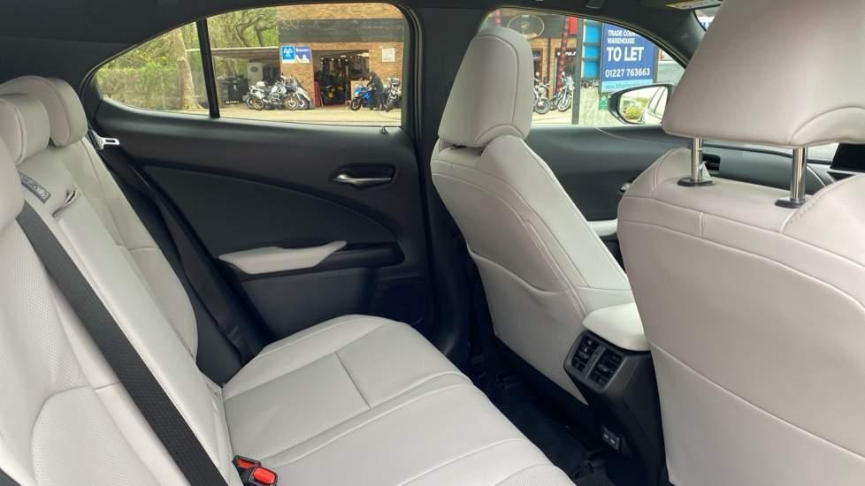 Used Lexus UX 2024 for sale - 77440953: Photo 8