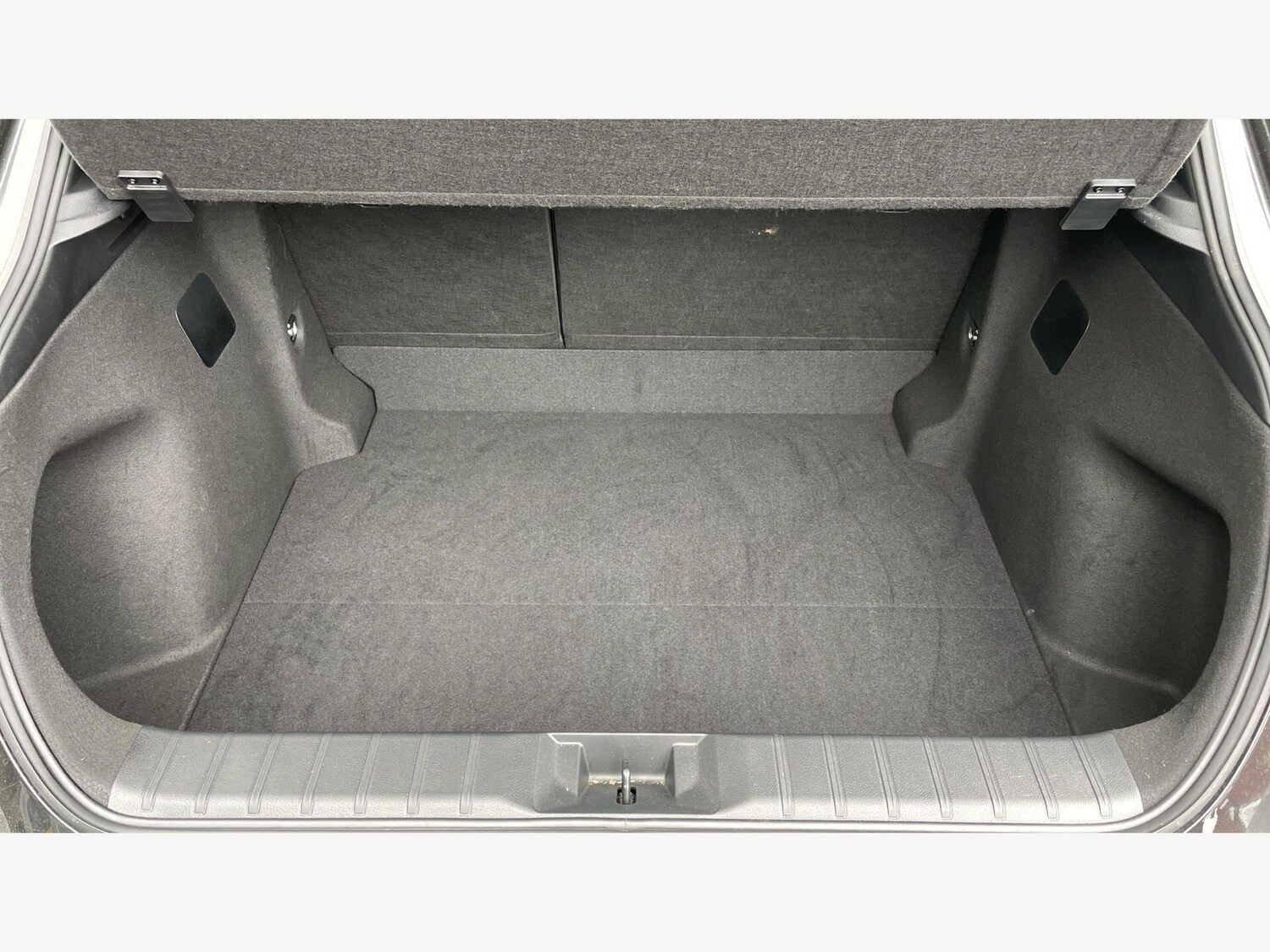 Used Lexus LBX 2025 for sale - 78058309: Photo 17