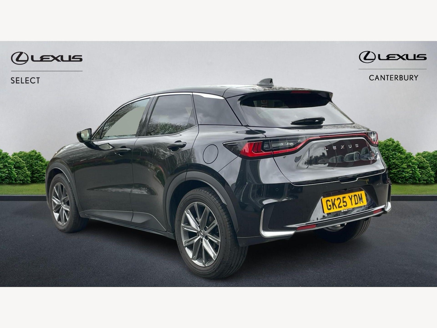 Used Lexus LBX 2025 for sale - 78058309: Photo 2