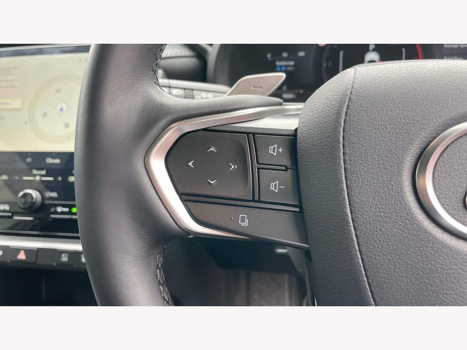 Used Lexus LBX 2025 for sale - 78058309: Photo 22