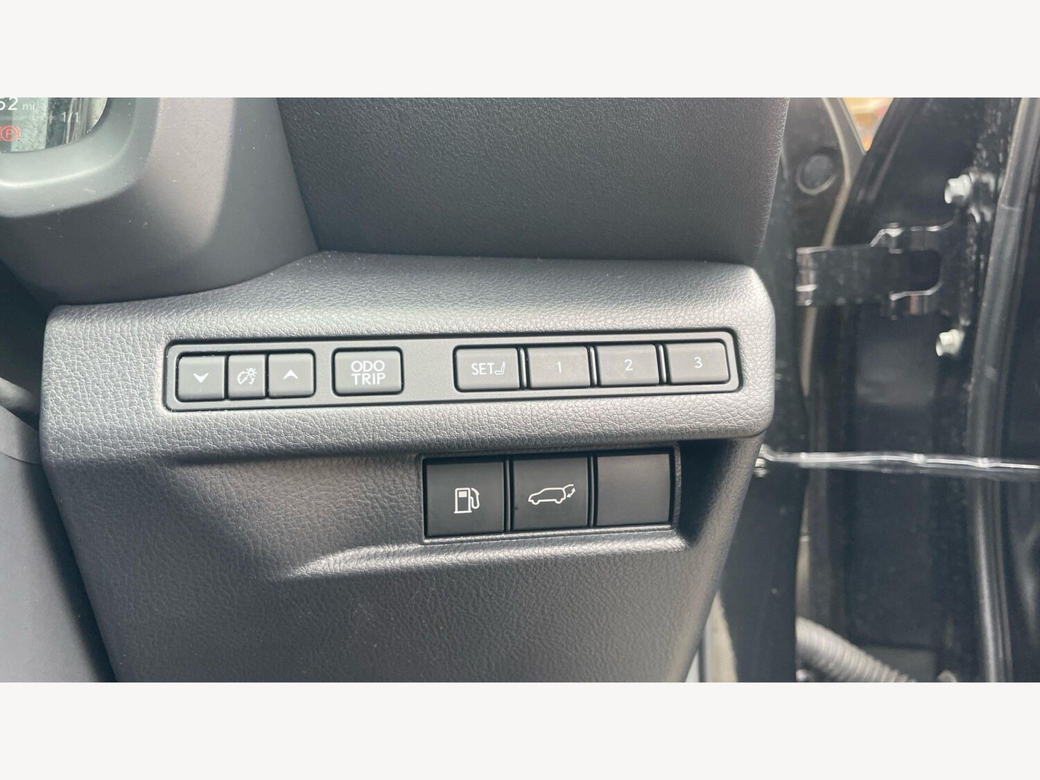 Used Lexus LBX 2025 for sale - 78058309: Photo 26