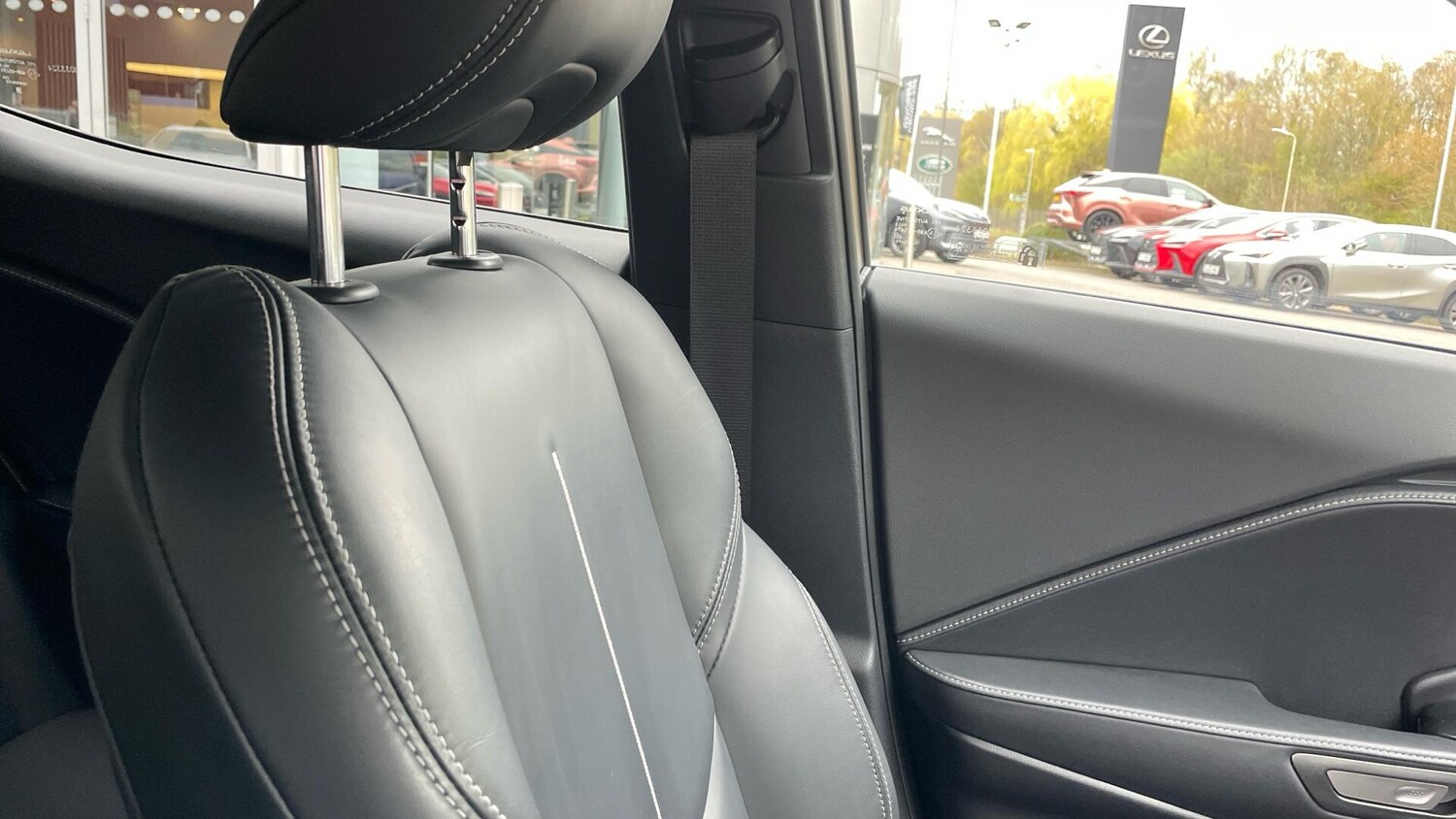 Used Lexus LBX 2025 for sale - 78058309: Photo 37