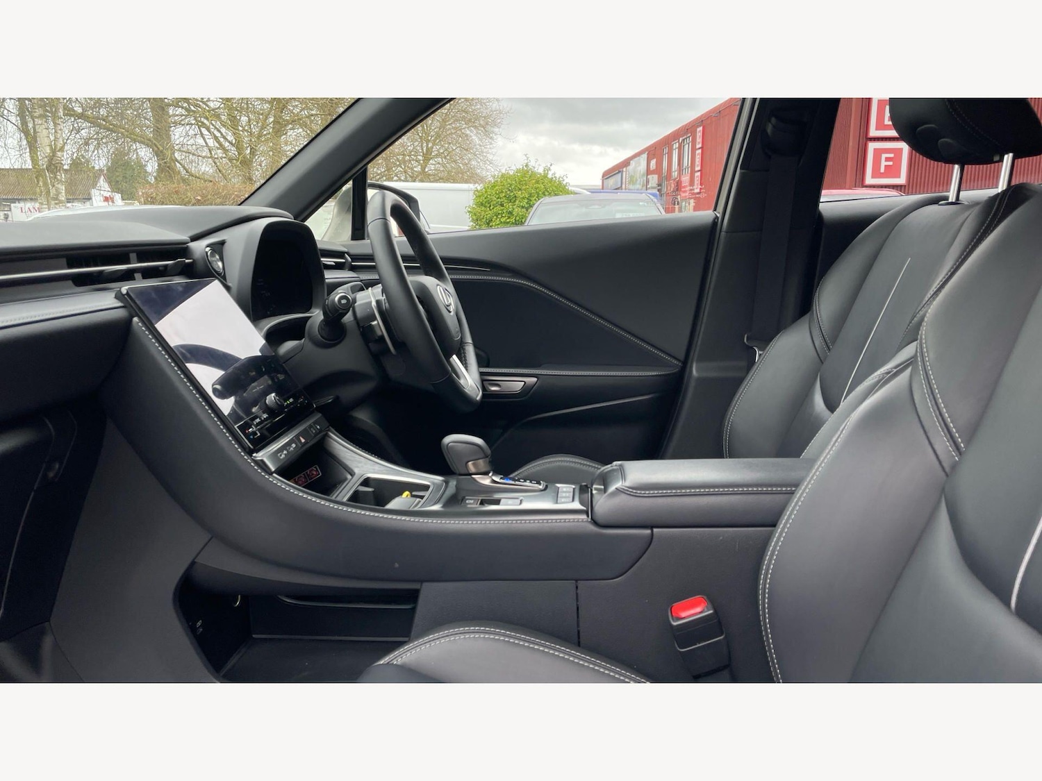 Used Lexus LBX 2025 for sale - 78058309: Photo 8