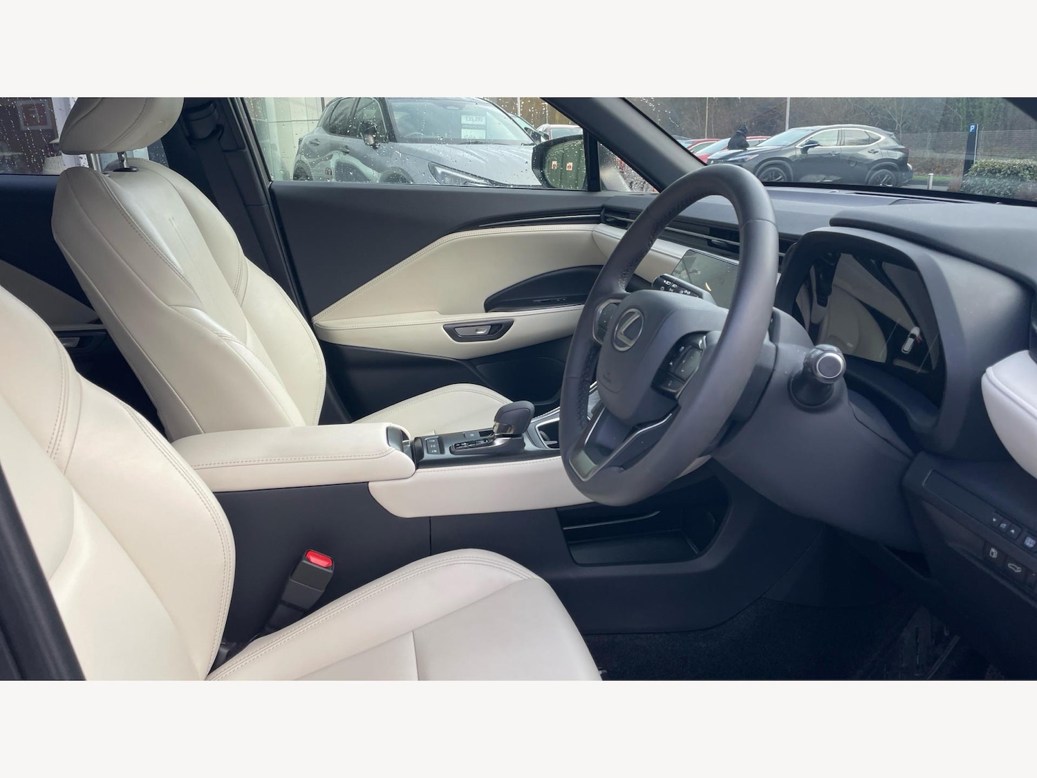 Used Lexus LBX 2024 for sale - 77130645: Photo 15