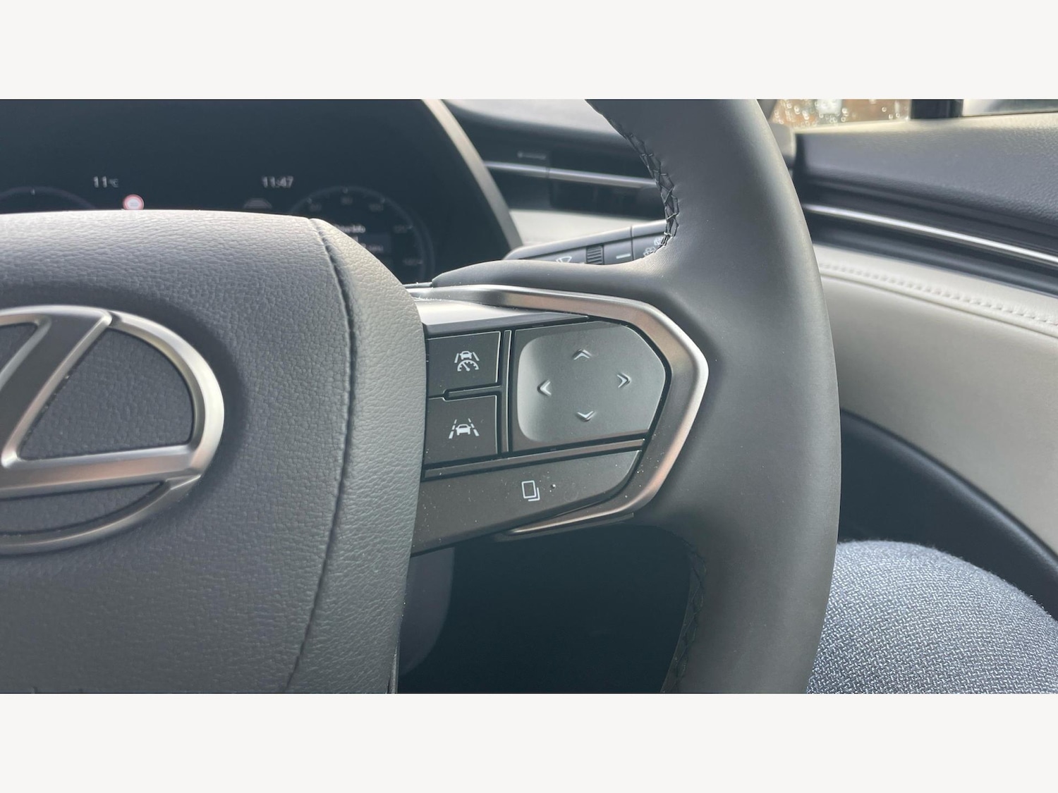 Used Lexus LBX 2024 for sale - 77130645: Photo 24