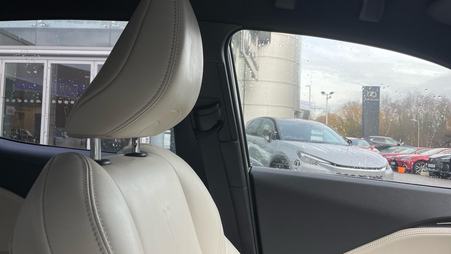 Used Lexus LBX 2024 for sale - 77130645: Photo 35