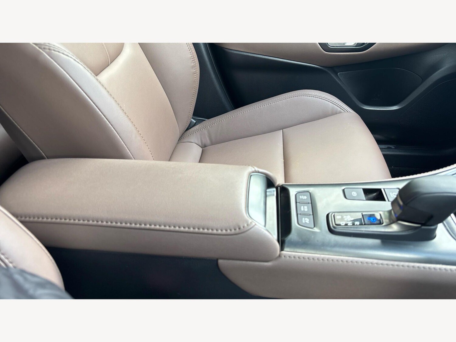 Used Lexus LBX for sale - 77853209: Photo 28