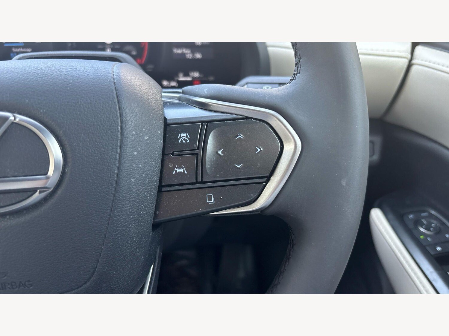 Used Lexus LBX 2024 for sale - 77957530: Photo 24