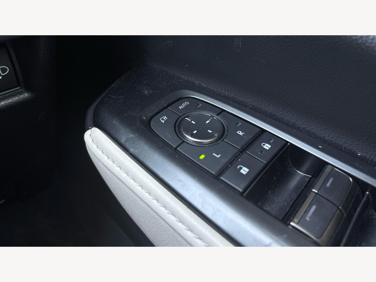 Used Lexus LBX 2024 for sale - 77957530: Photo 25