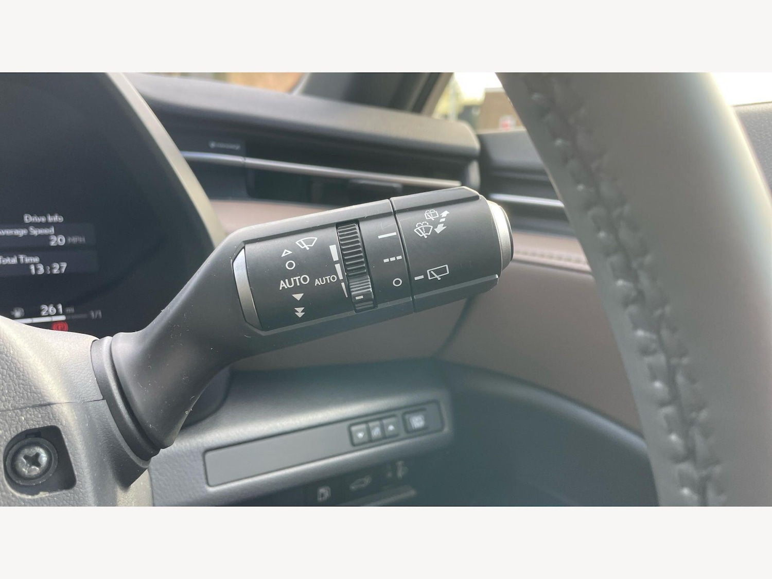 Used Lexus LBX for sale - 78127909: Photo 24