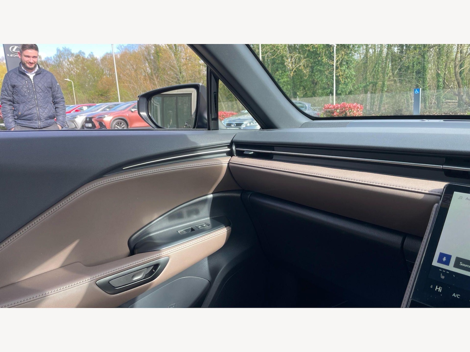 Used Lexus LBX for sale - 78127909: Photo 34