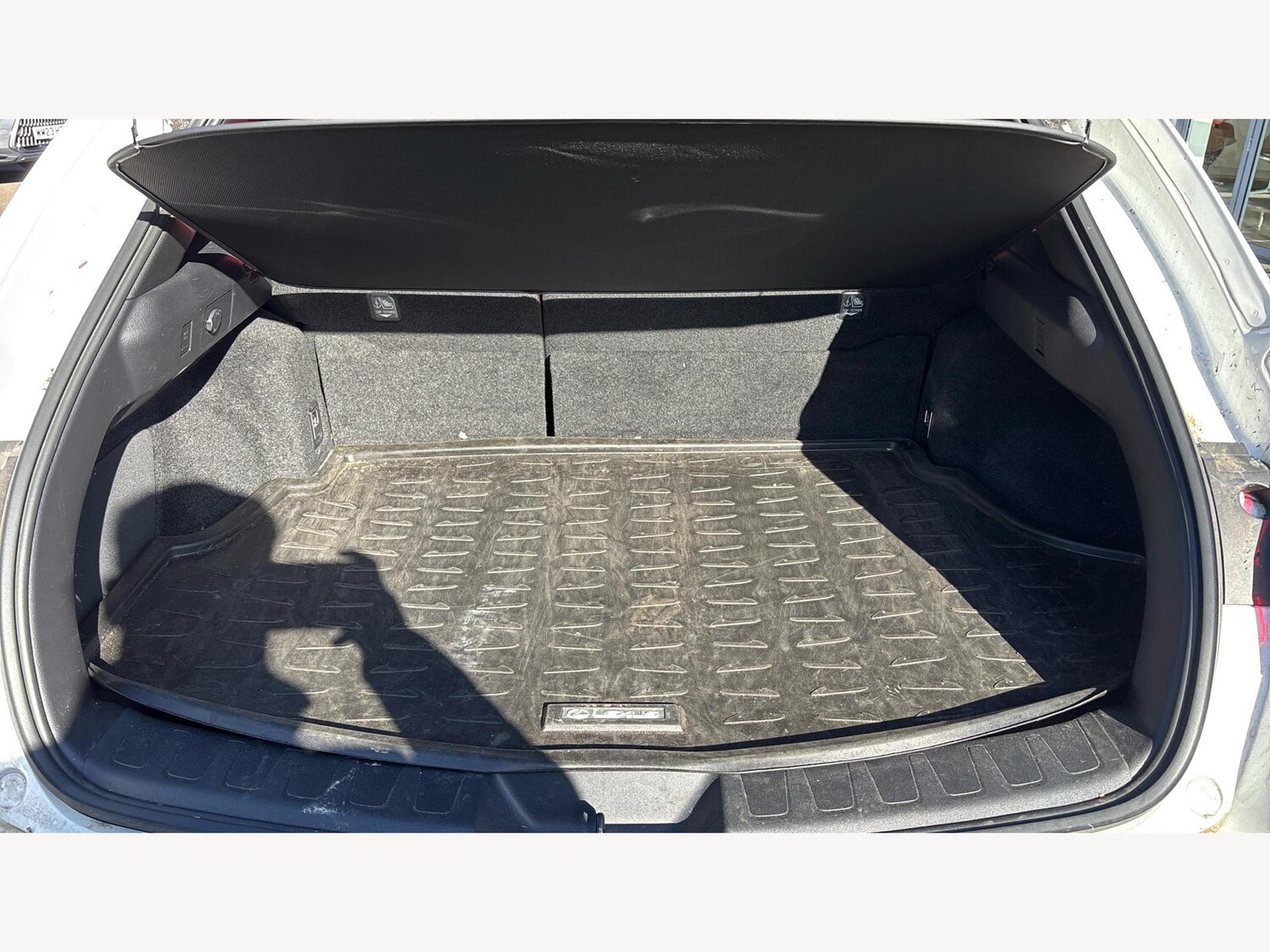 Used Lexus UX 2023 for sale - 75857553: Photo 17