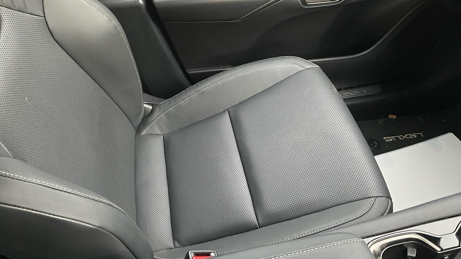 Used Lexus RX 2023 for sale - 76485502: Photo 34