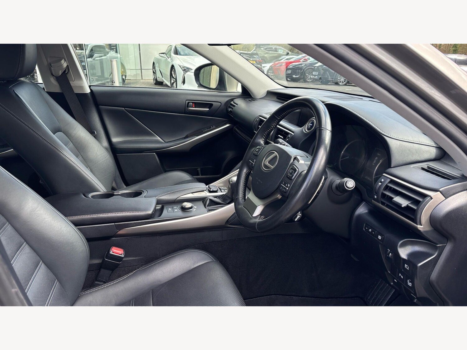 Used Lexus IS 2017 for sale - 77853207: Photo 15