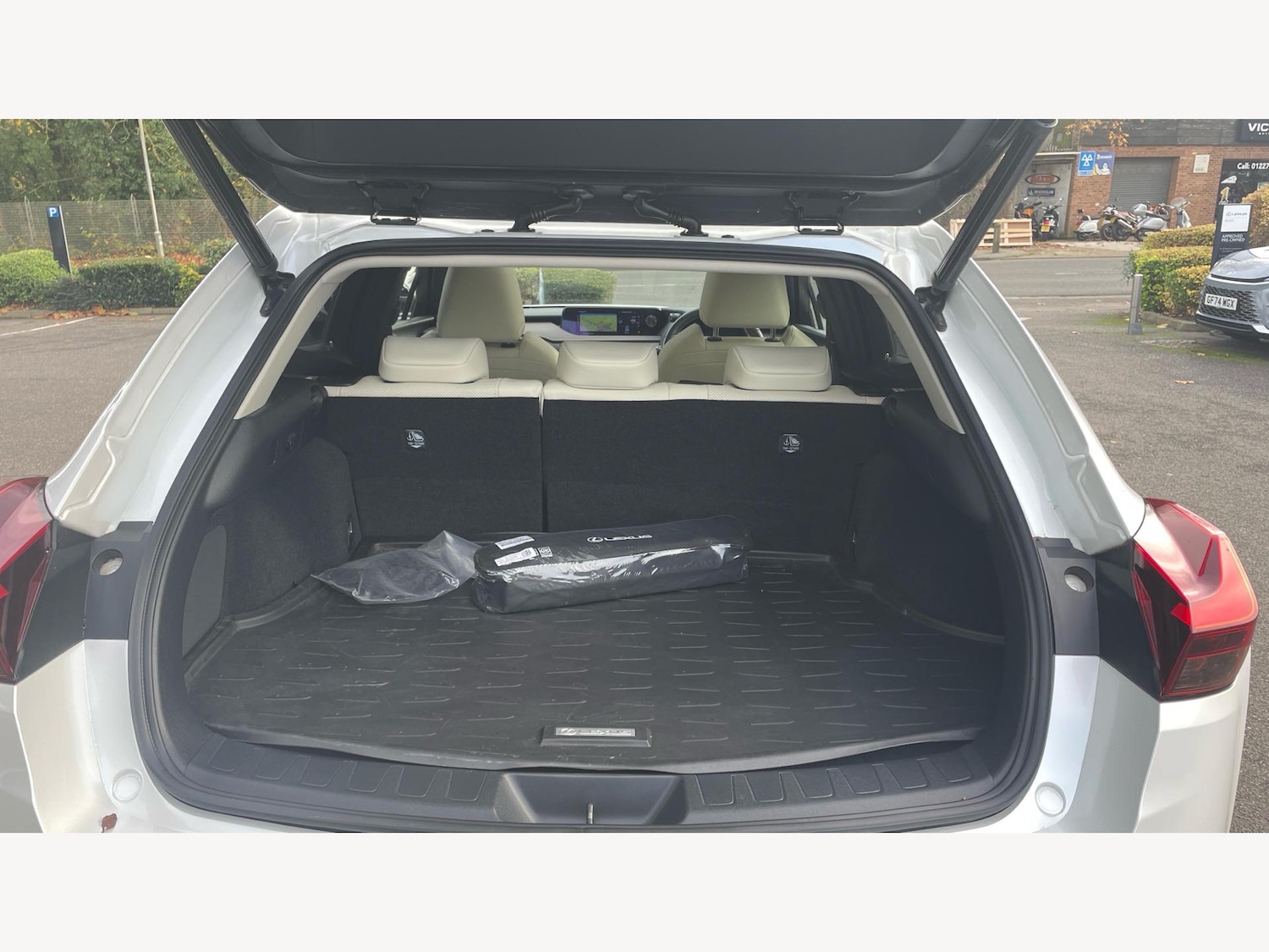 Used Lexus UX 2019 for sale - 76499770: Photo 17