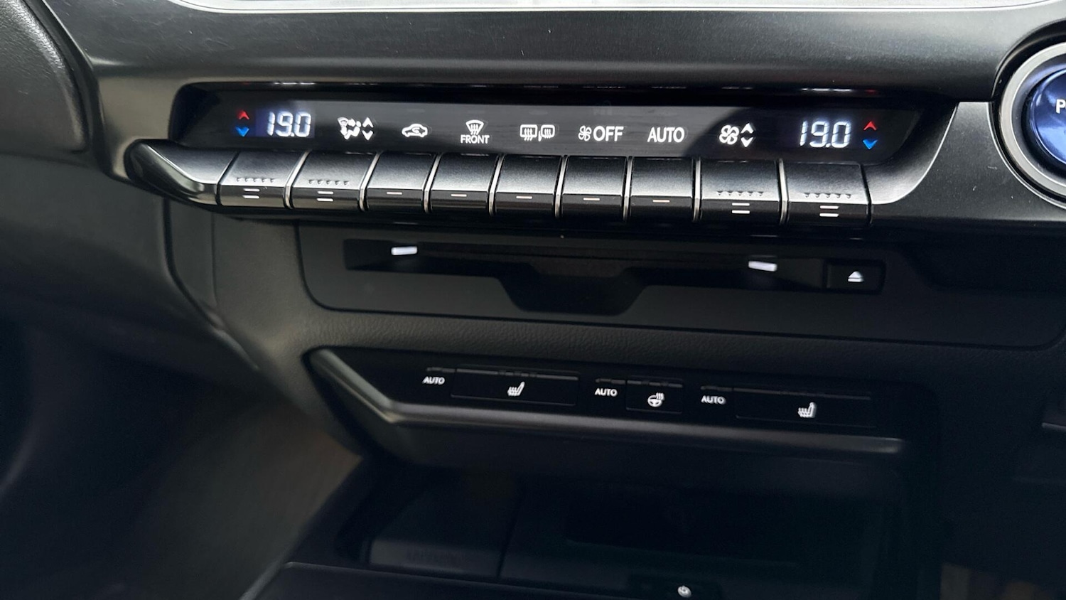 Used Lexus UX 2019 for sale - 77696107: Photo 34