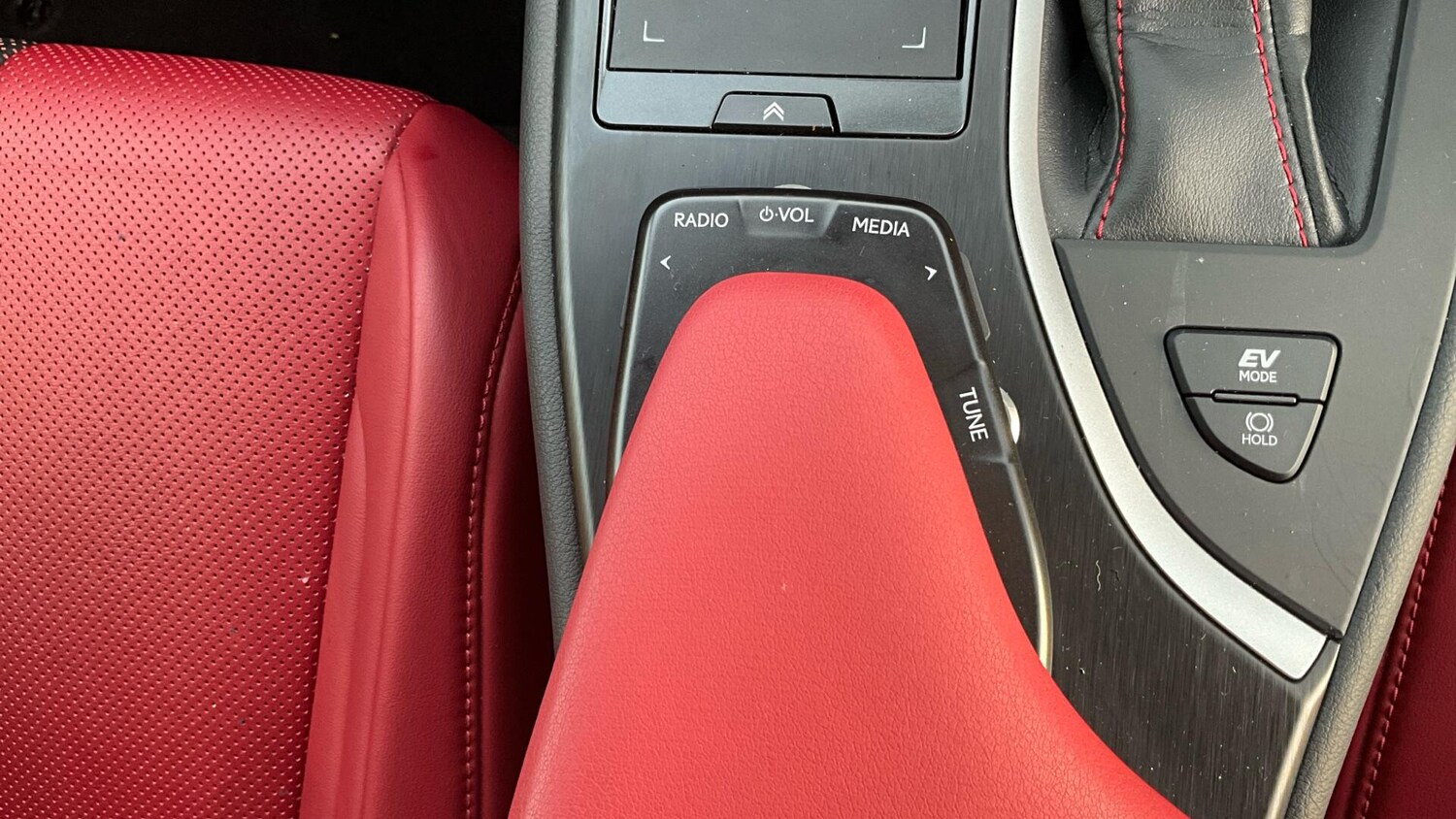 Used Lexus UX 2020 for sale - 76584623: Photo 33