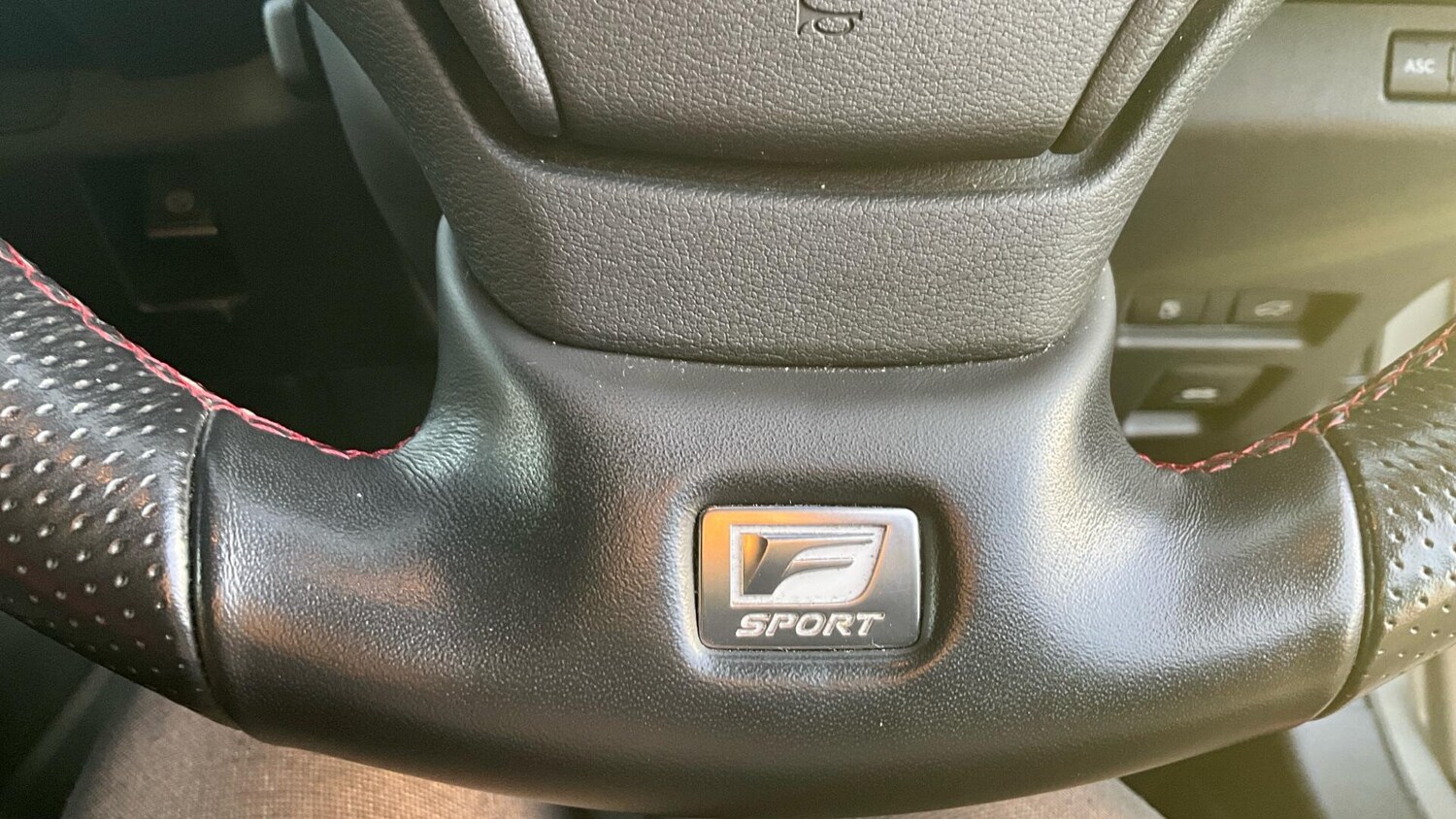 Used Lexus UX 2020 for sale - 76584623: Photo 36