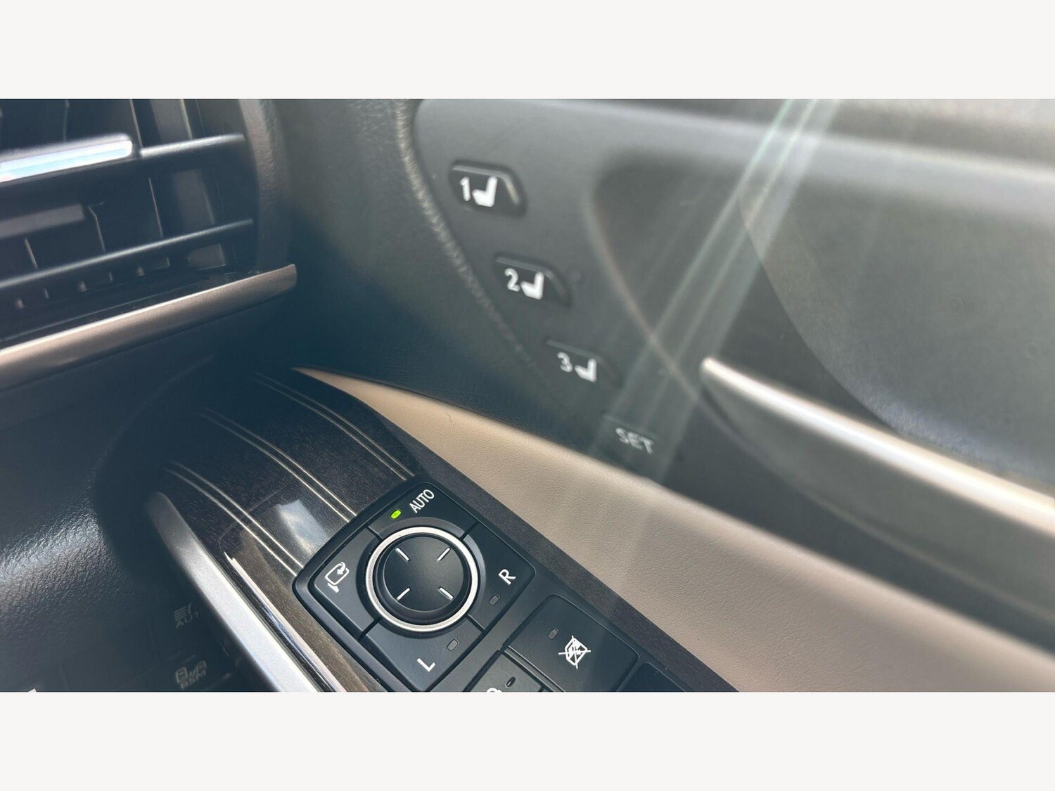 Used Lexus IS for sale - 77853467: Photo 22