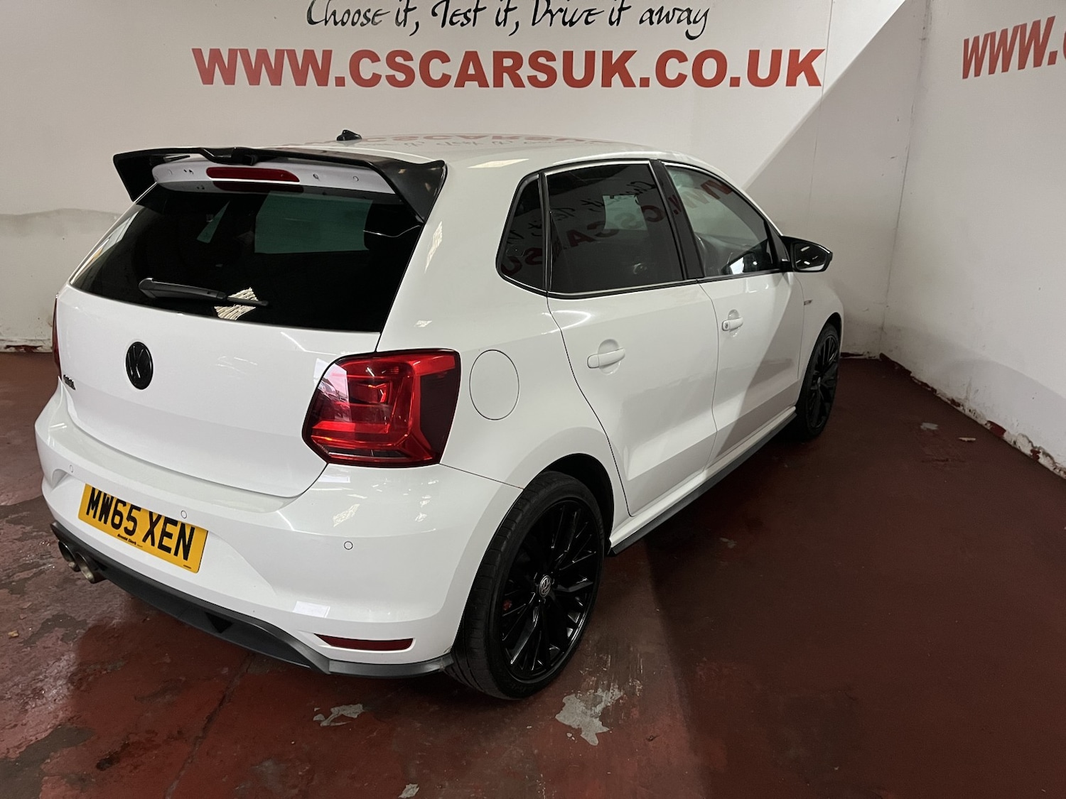 Used Volkswagen Polo 2015 for sale - 78213469: Photo 2