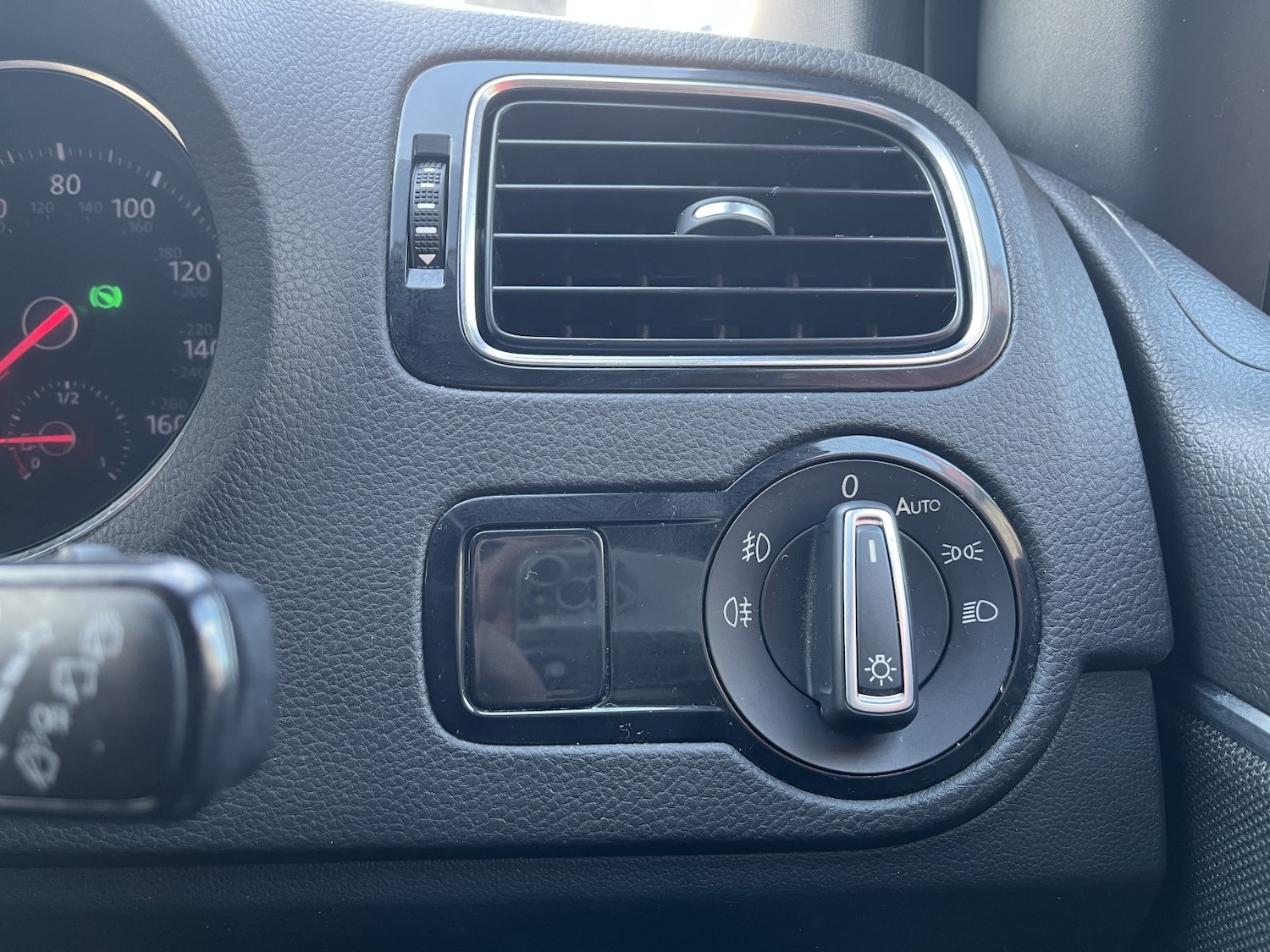 Used Volkswagen Polo 2015 for sale - 78213469: Photo 23