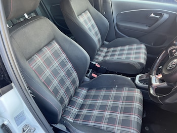 Used Volkswagen Polo 2015 for sale - 78213469: Photo